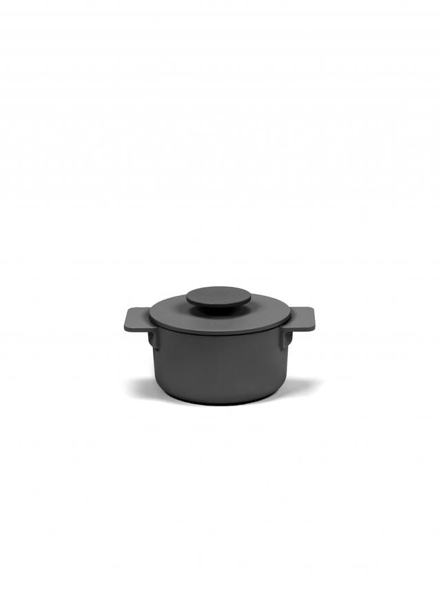 Serax Surface Pot geëmailleerd gietijzer - Ø120mm - 0.5Ltr - Zwart